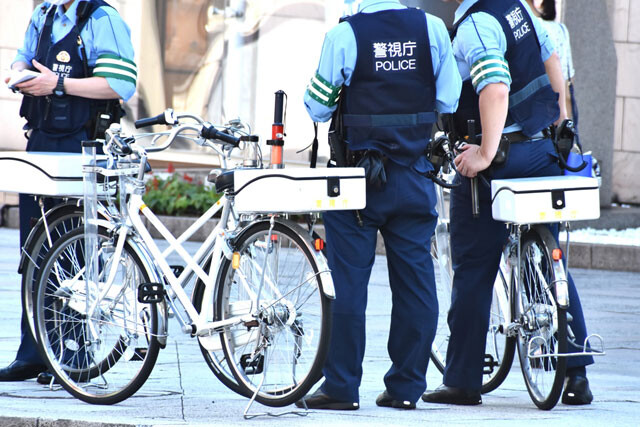 推測報道には批判の声も...。警察OB解説者大量増殖の背景にある「2026年問題」とは?
